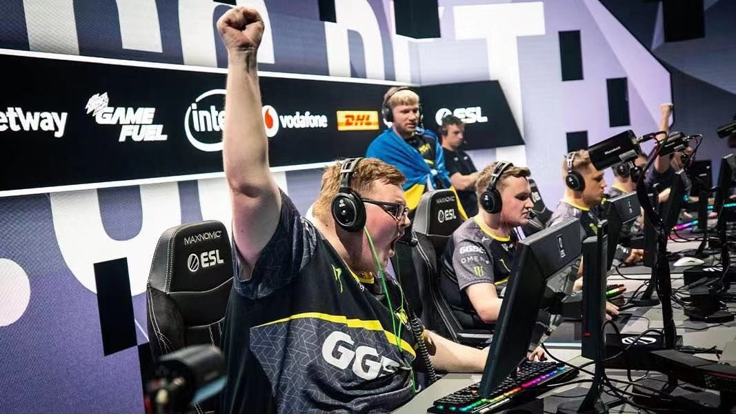 引人入胜的 引人入胜的