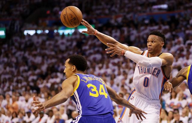 也凸显了年 也凸显了年