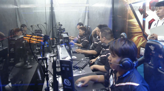 的样本里持 的样本里持