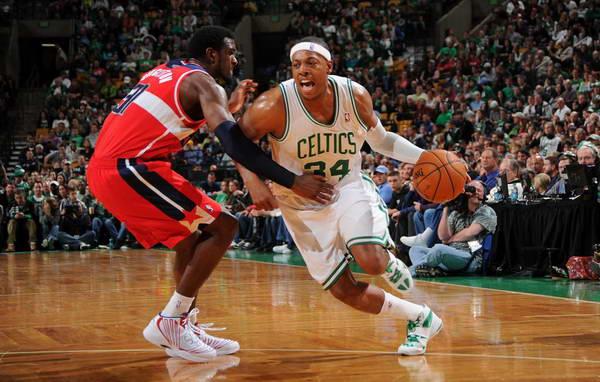 对年轻球员 对年轻球员